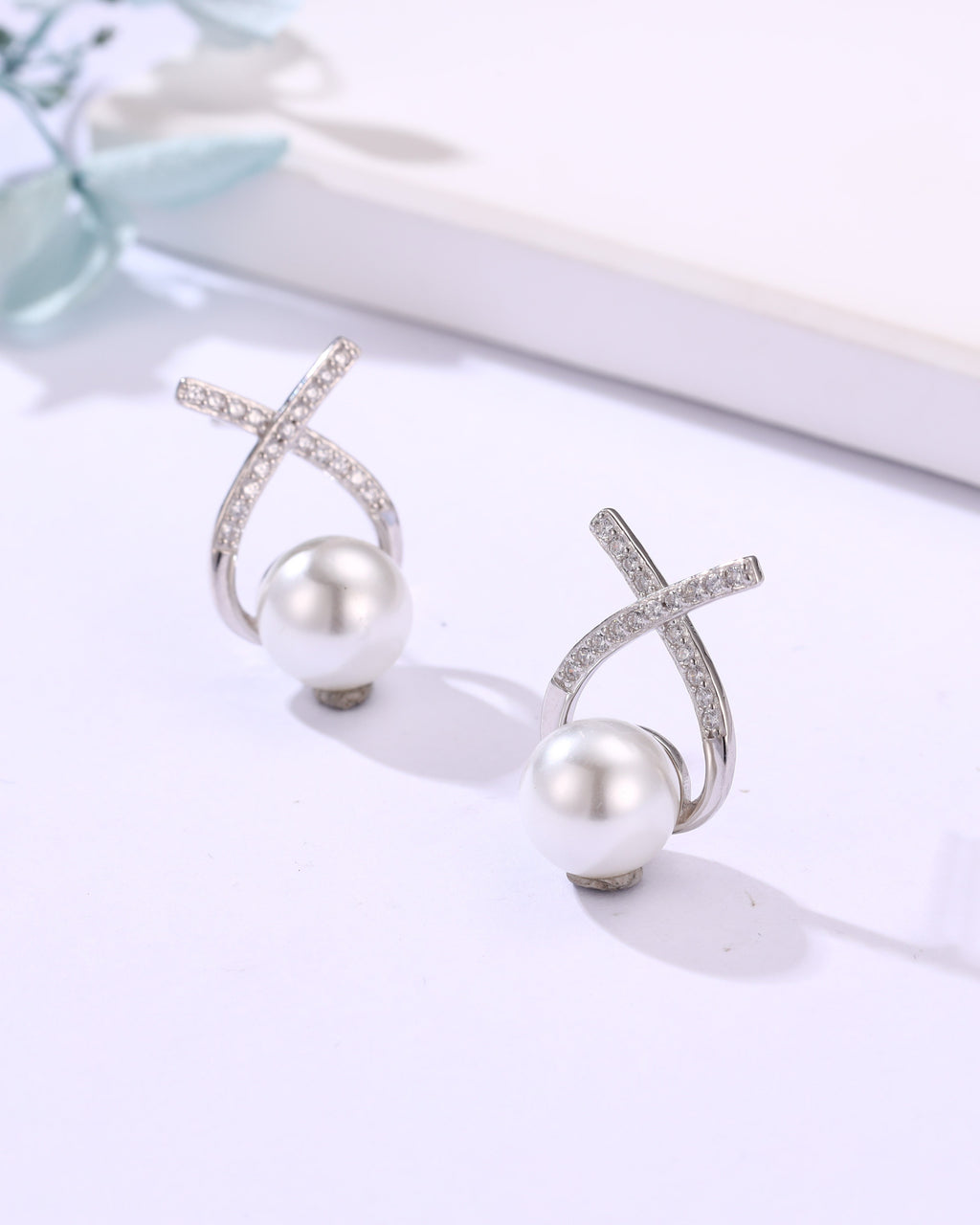 Elegant Pearl Stud Earrings for Women – Silver Tone Fashion Jewelry